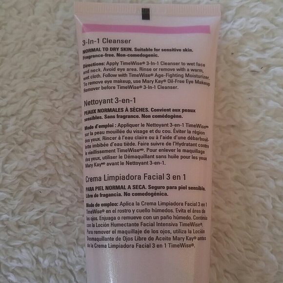 Facial Cleanser - Picture 2 of 3
